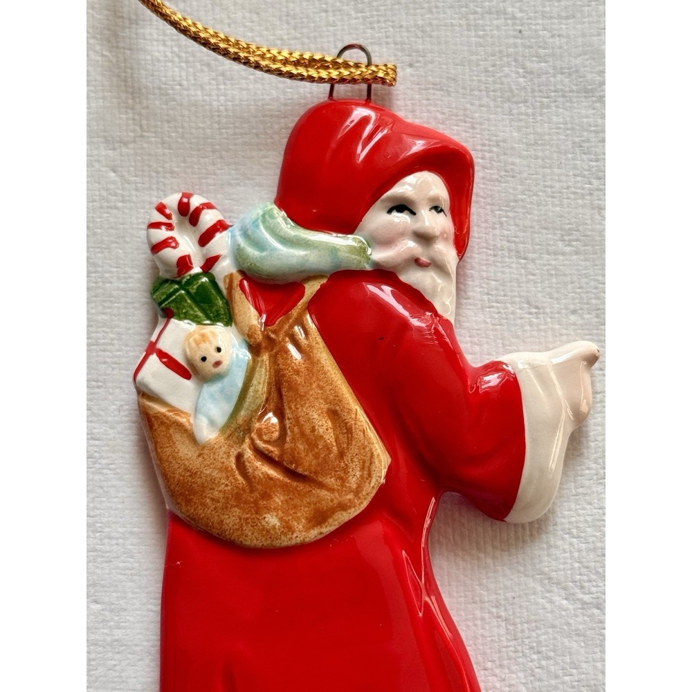VINTAGE 1982 A COMPANY OF FRIENDS Ceramic Victorian Santa Ornaments Set of 3 NEW - Picture 11 of 14